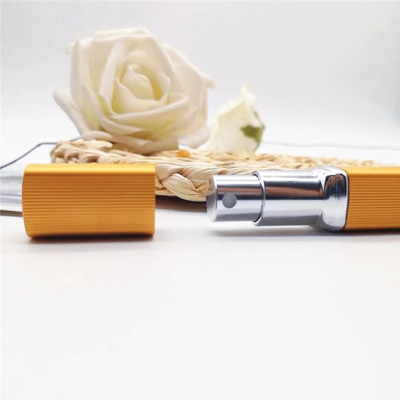 Multiple colors are available 12ml Perfume Sub-bottling Aluminum Shell Perfume Bottle Cosmetic Sub-bottling Press Spray Bottle