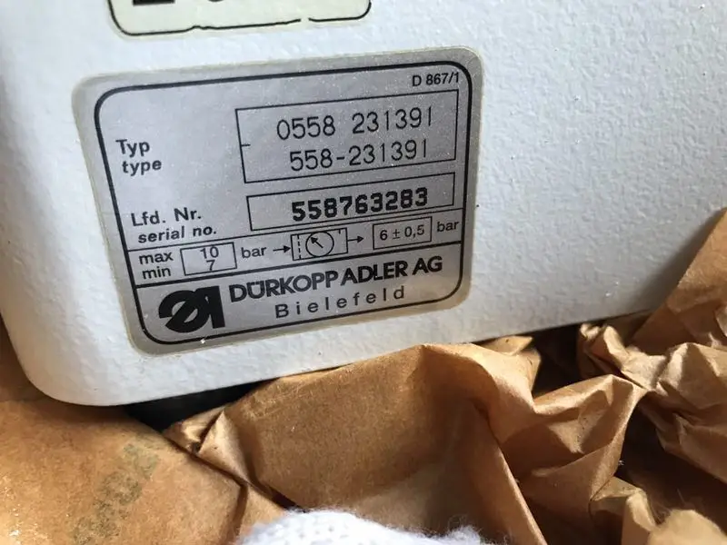 New Original Industrial Durkopp Adler 558 Automatic Eyelet Buttonholing Sewing Machine Price