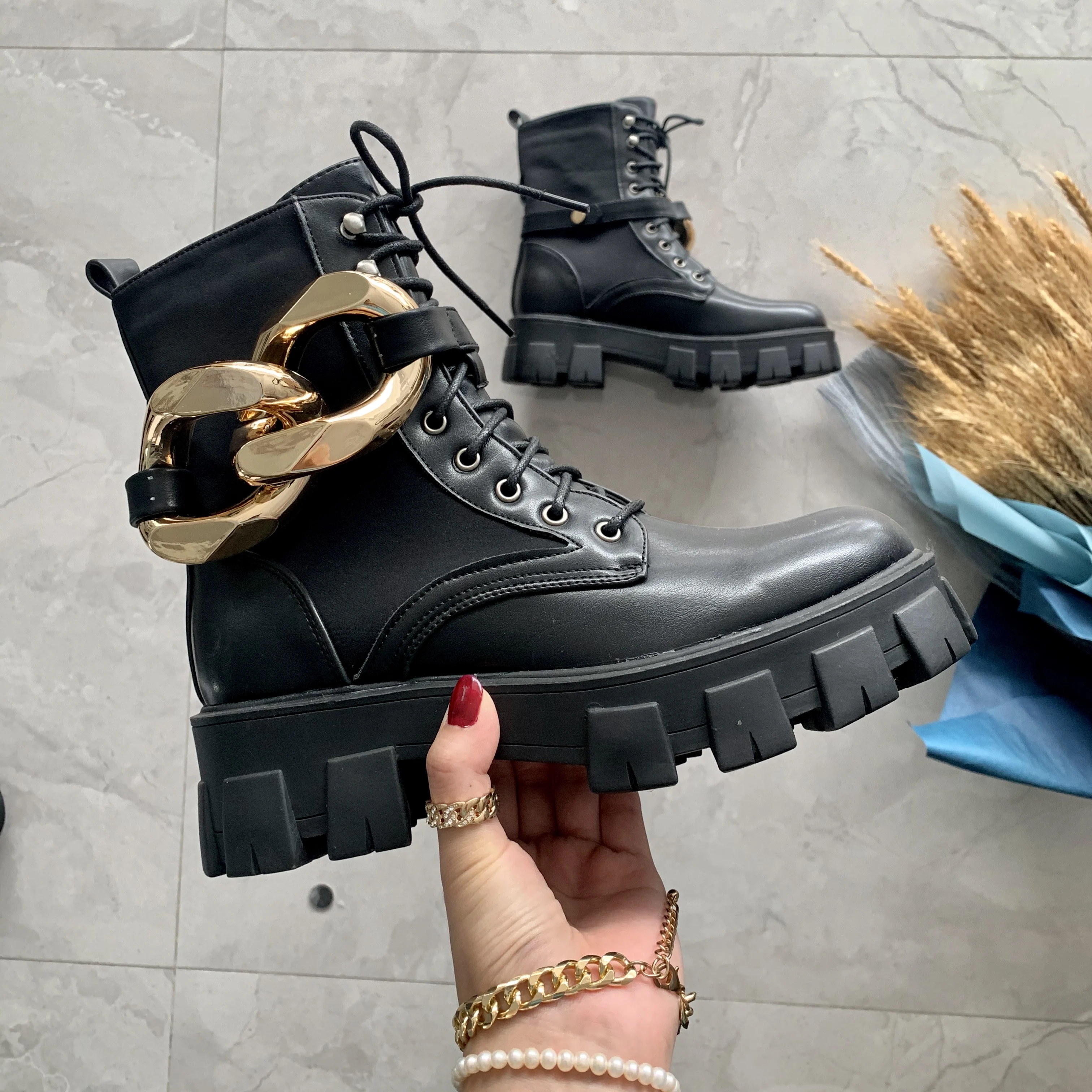 Durable comfortable fashion womens boots winter lady leather women shoes