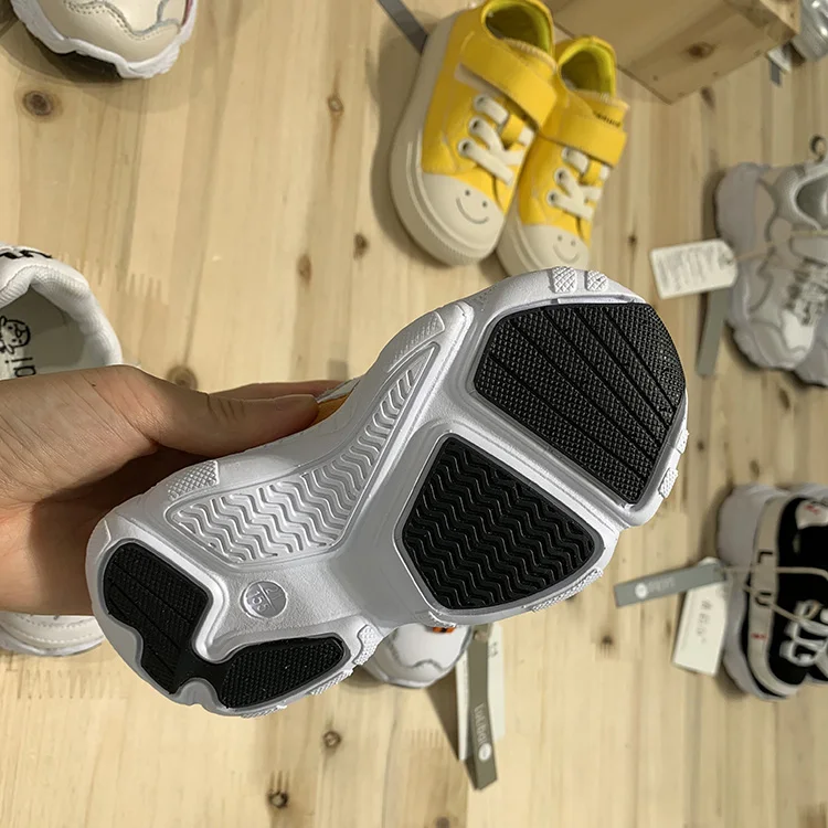 Готово к отправке, небольшое количество для минимального заказа красочные 2020 спортивная обувь на мягкой резиновой подошвой для игр на открытом воздухе из натуральной кожи От 1 до 4 лет детская повседневная обувь