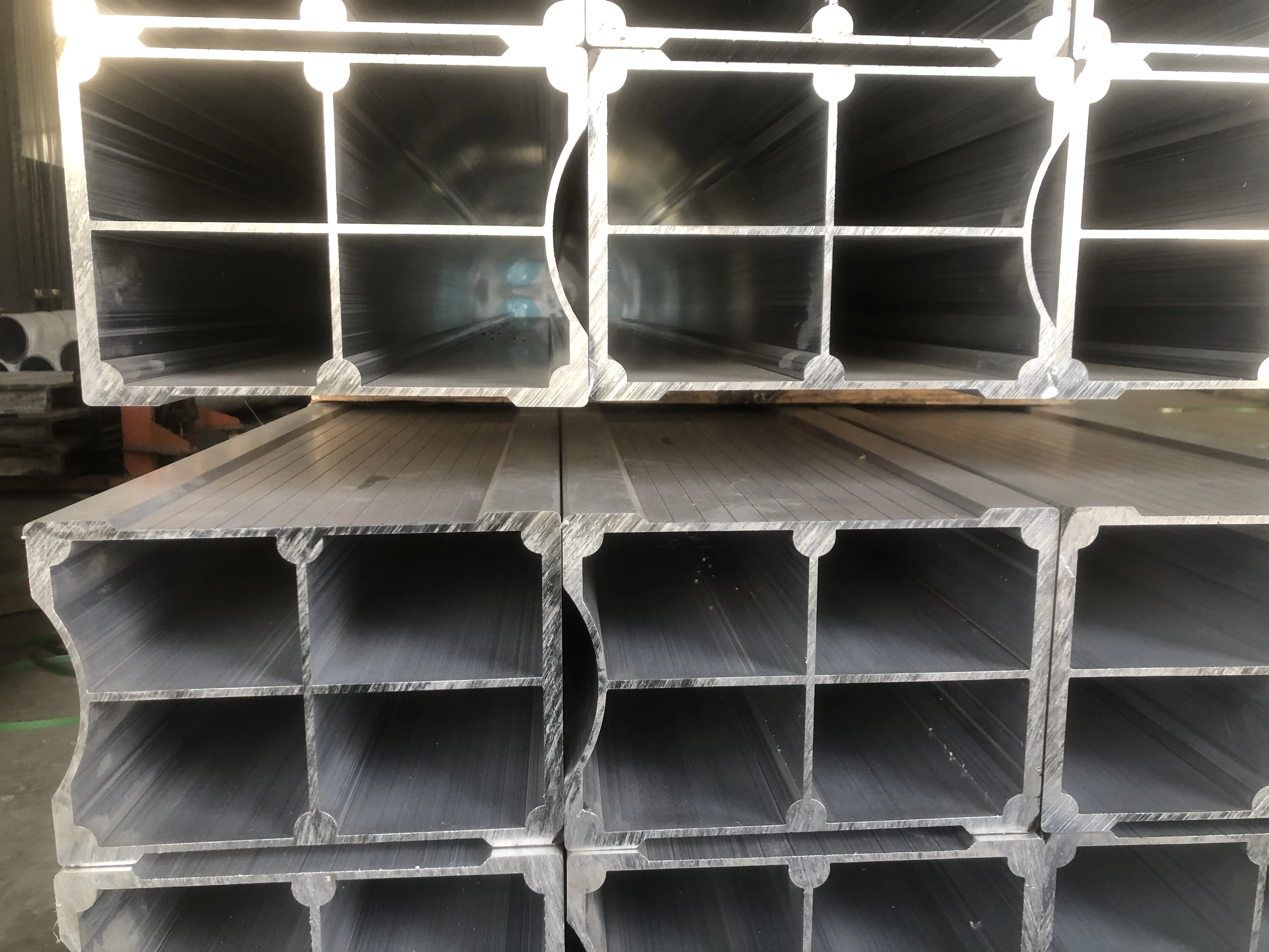 Алюминиевый луч лазерной резки волокна CNC плазменный резак коробка