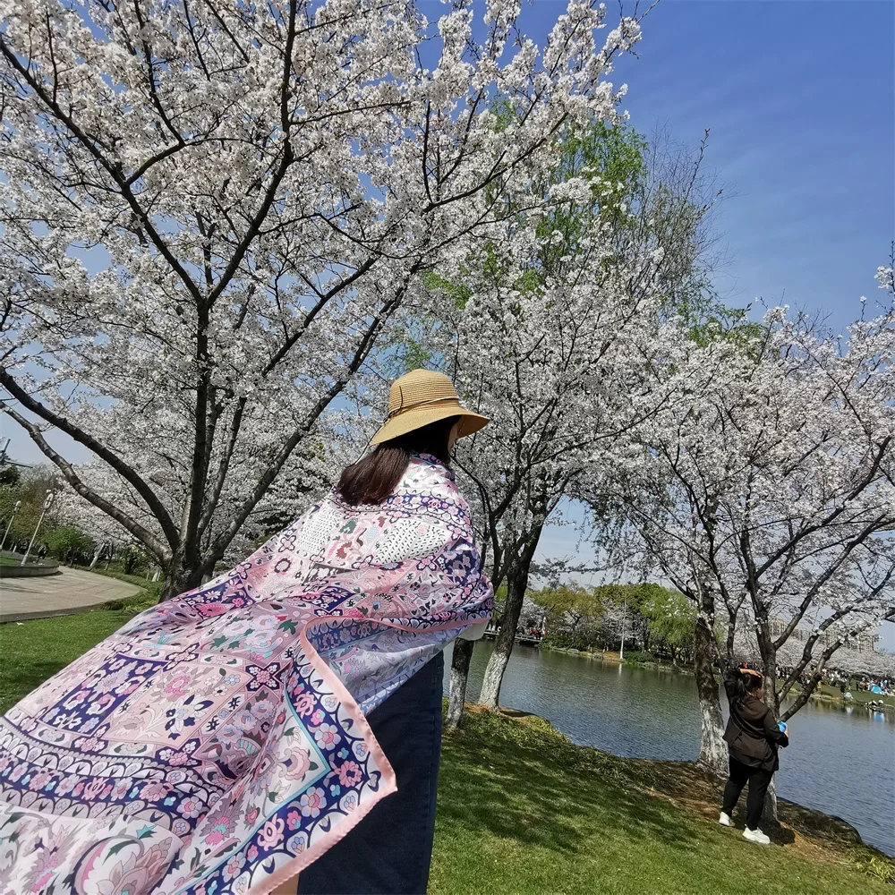 Custom print scarfWomen Pashmina Scarf Head Shawl Hijab Hot Selling Many Colors Available Wholesale Spring