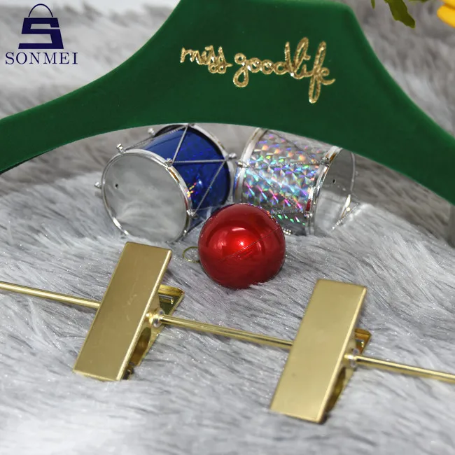 skirt velvet hangers 2.jpg