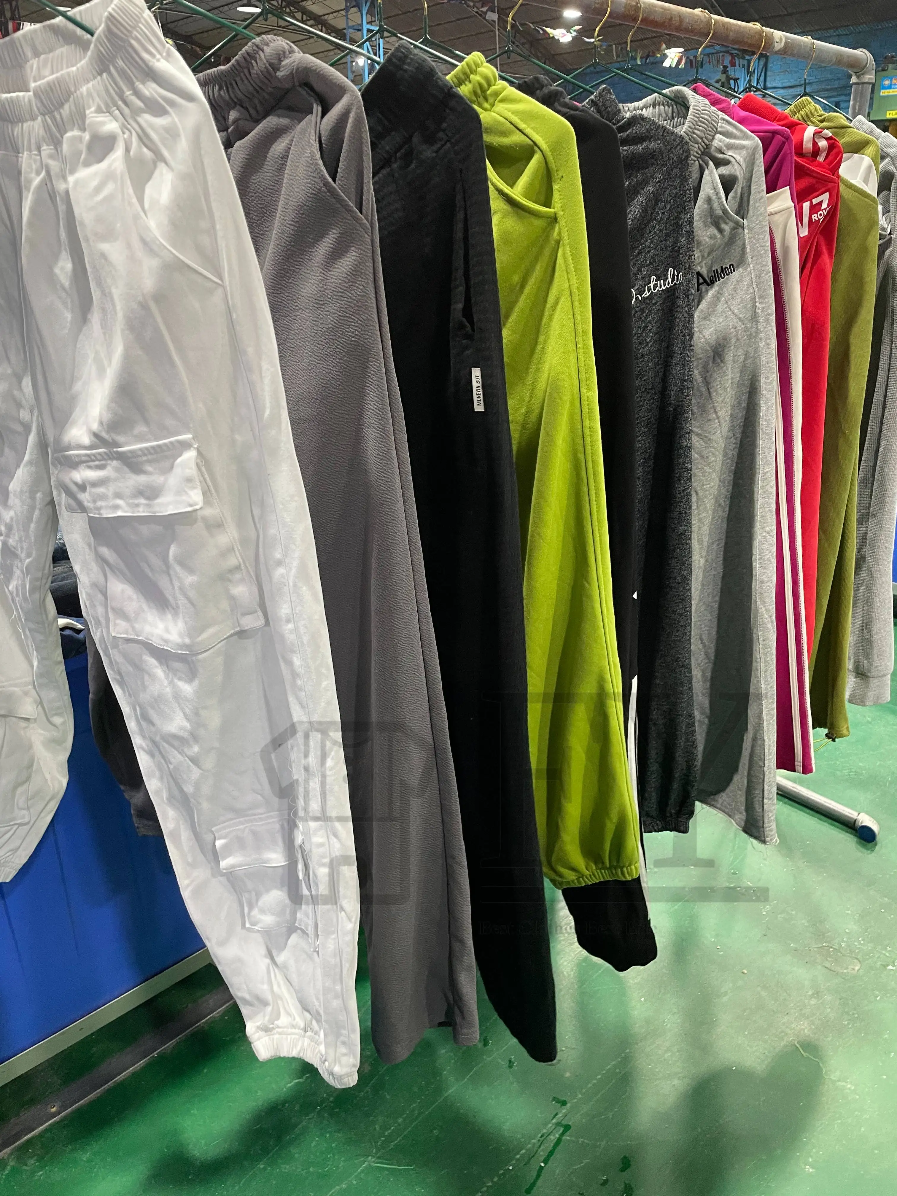 FengYang Used Clothes Second Hand Clothes Cotton Cuffed Pants for Men Women Vintage Clothes Clothing Bulk Men blazer