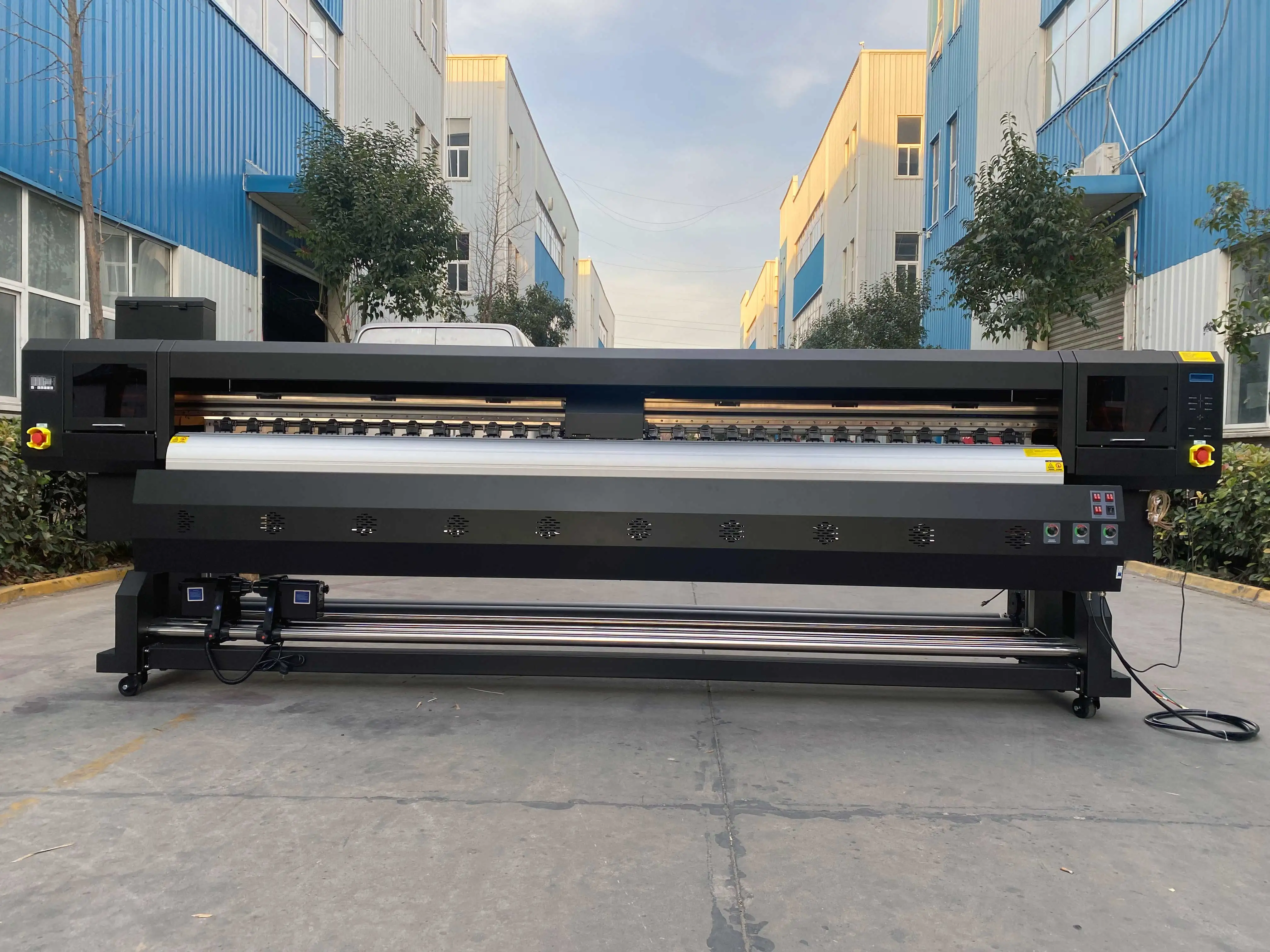 WorldColor 2024 Large Format 3.2m Automatic Inkjet Printer with Multi-Head Eco Solvent Ink for Advertising PVC Label Printing