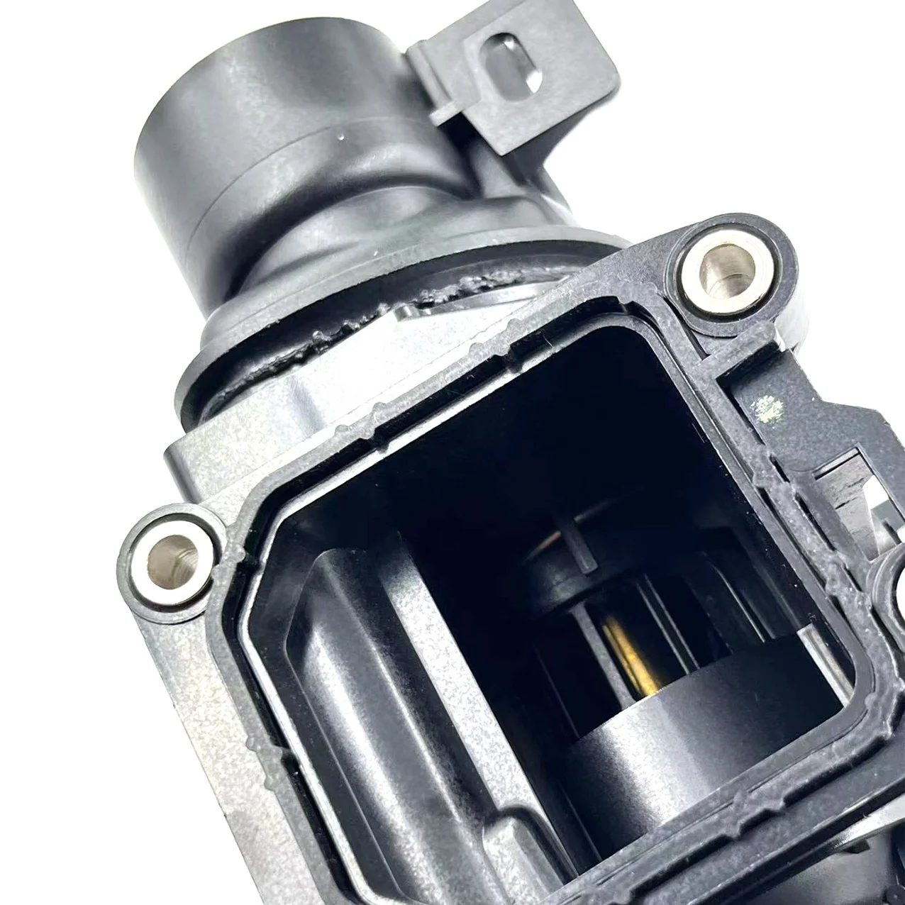 9806243480 Engine Electronic Thermostat Engine Water Outlet For Peugeot 208 308 408 5008 Citroen C3 C4 DS EB2