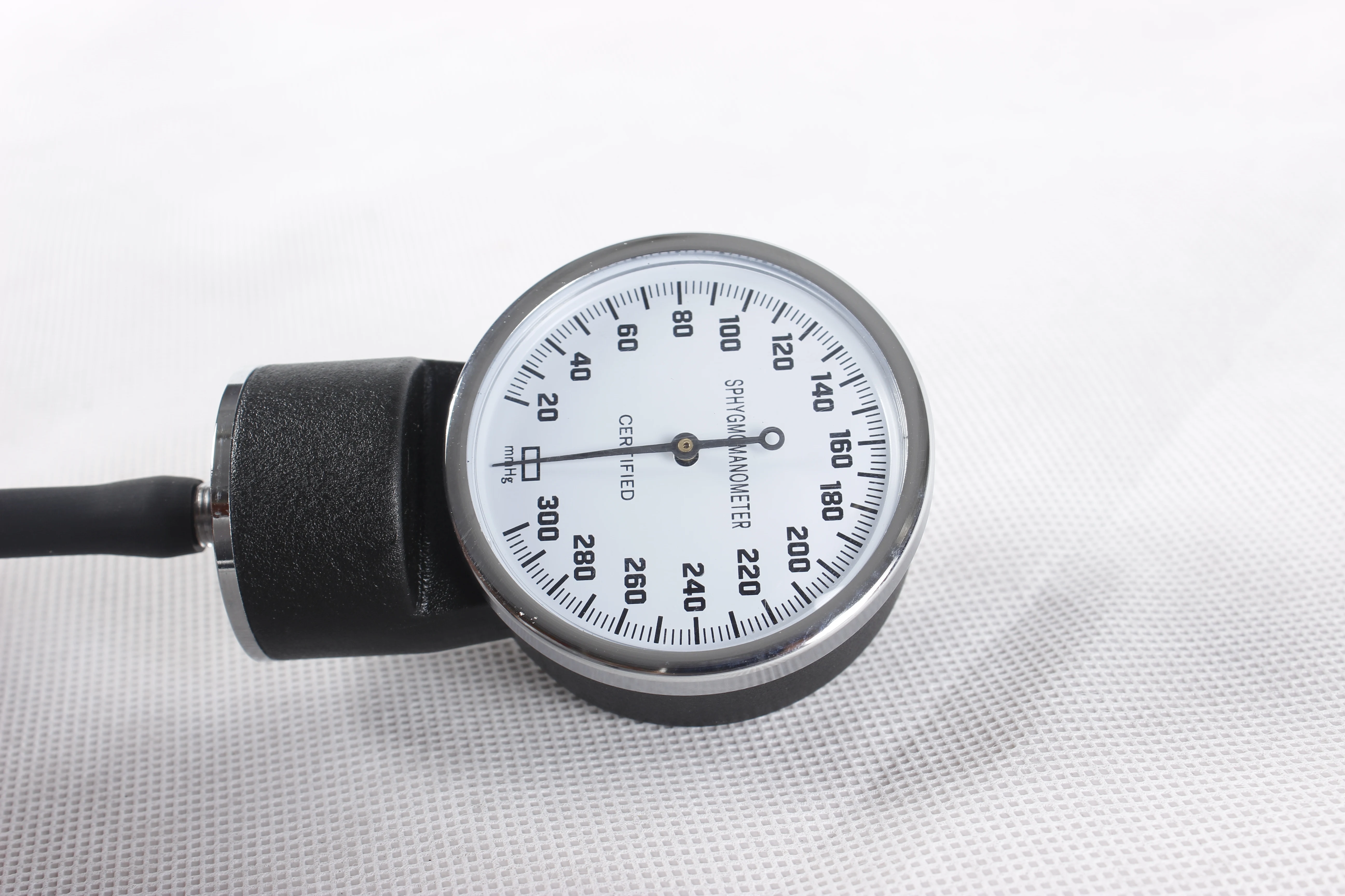 
Easy to Test Humanized Doctor Nurse Manual Sphygmomanometer And Stethoscope 