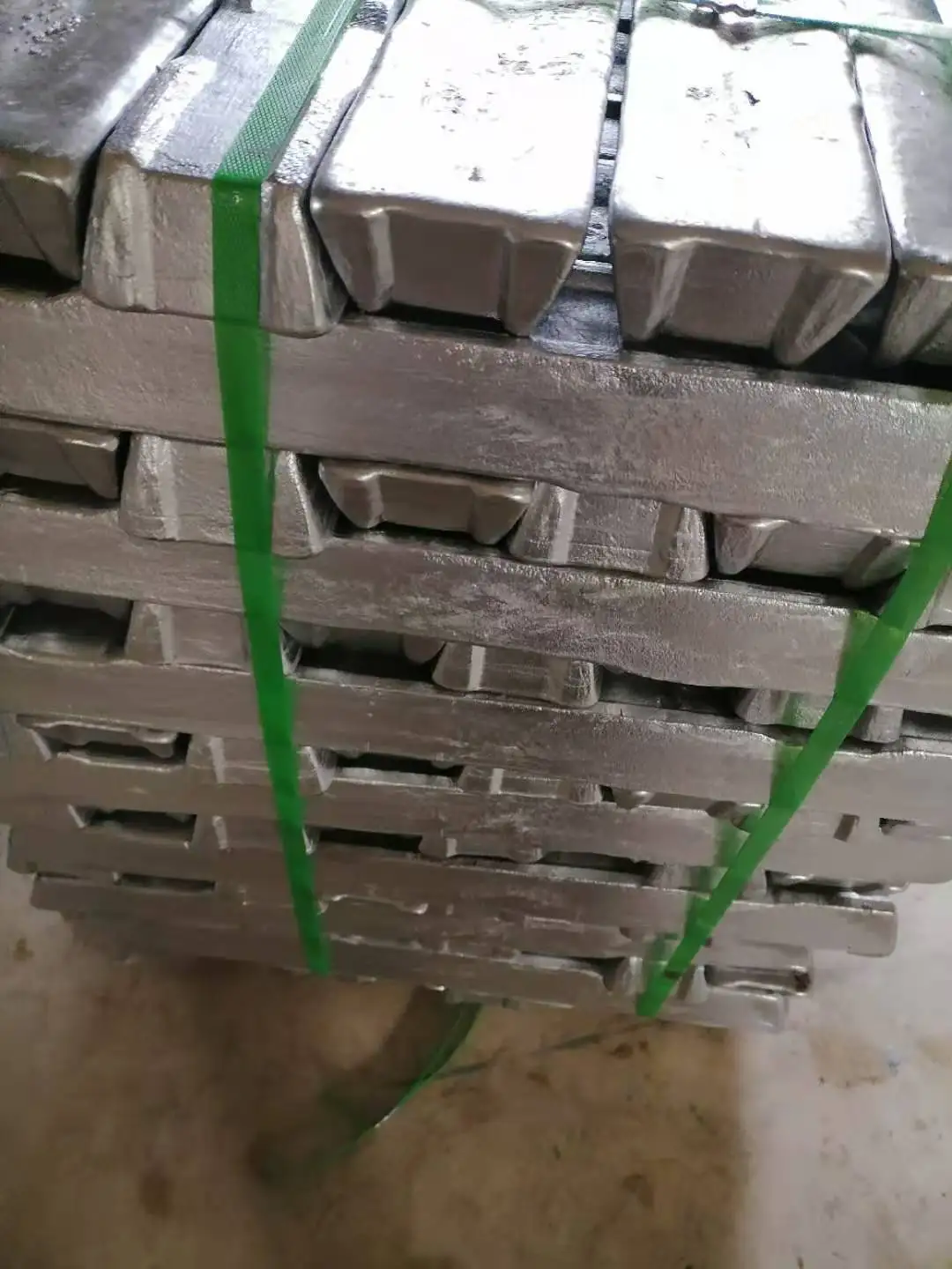 China high quality 99.99% pure zinc ingot