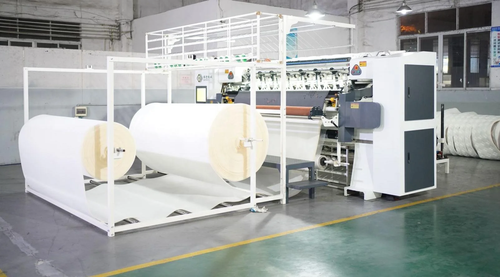 Высокоскоростной Компьютеризированный стеганый станок для матрасов система преобразования