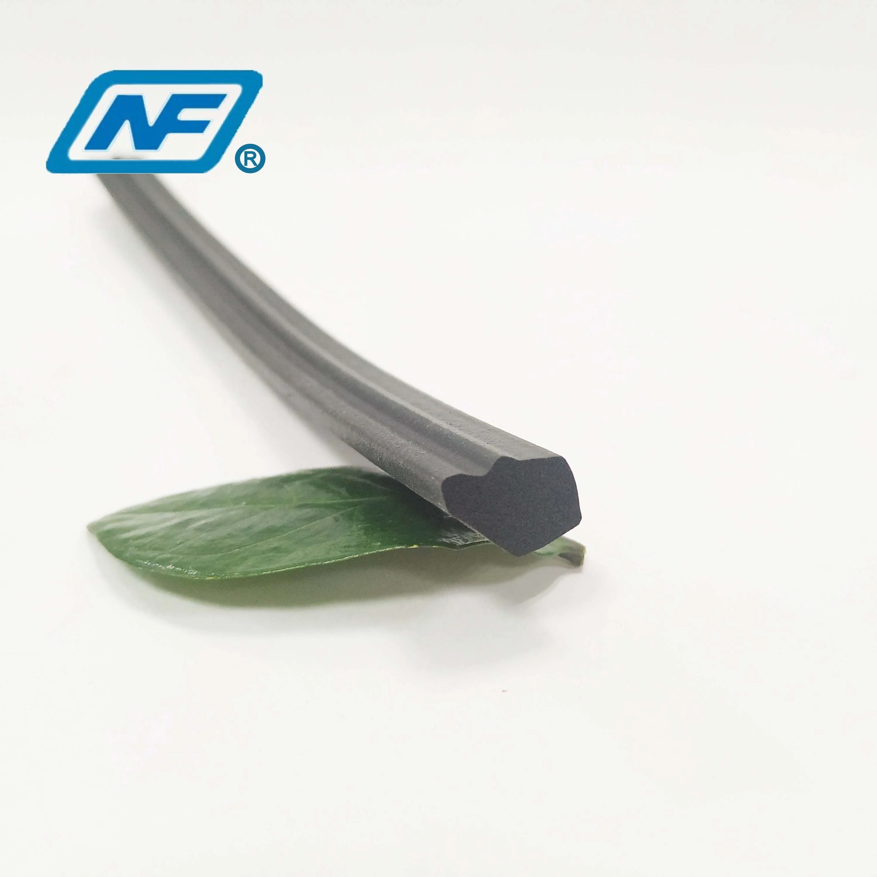 Shinny Smooth Epdm Oil Seal Sponge Door Frame Rubber Strip Nonstandard EPDM Foam for Machine Carton Packing OEM 180 CN;GUA Black