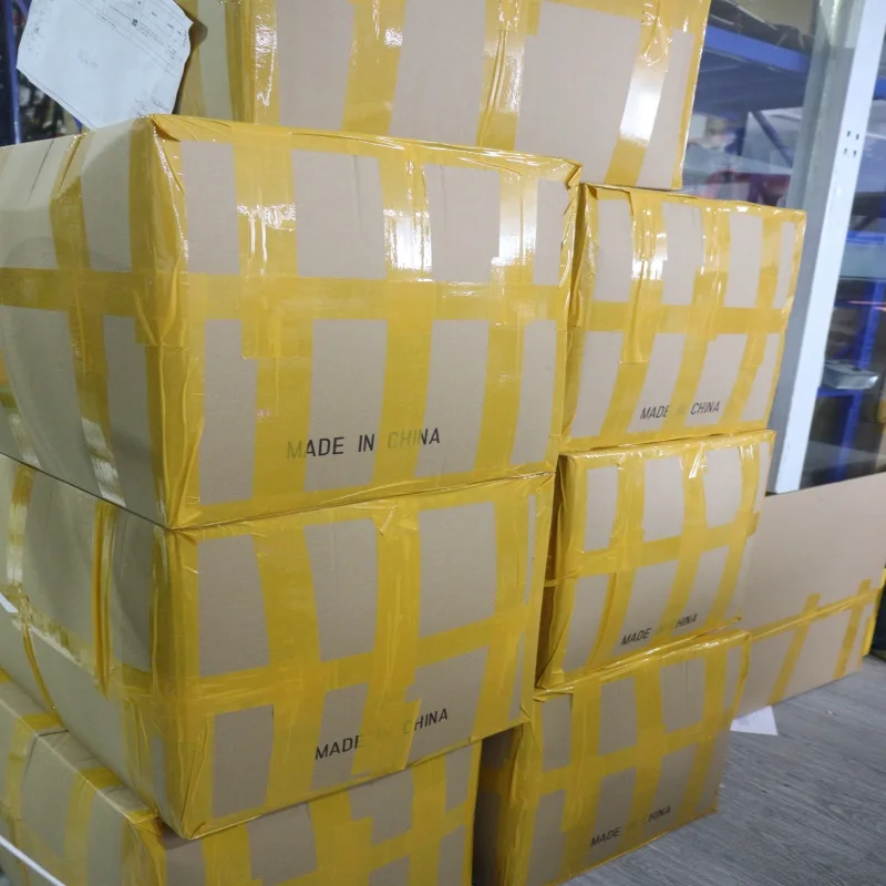 2023 New Clothes Square Neck Short Shoulder Design Small Top Wholesale by Chinese Suppliers stock