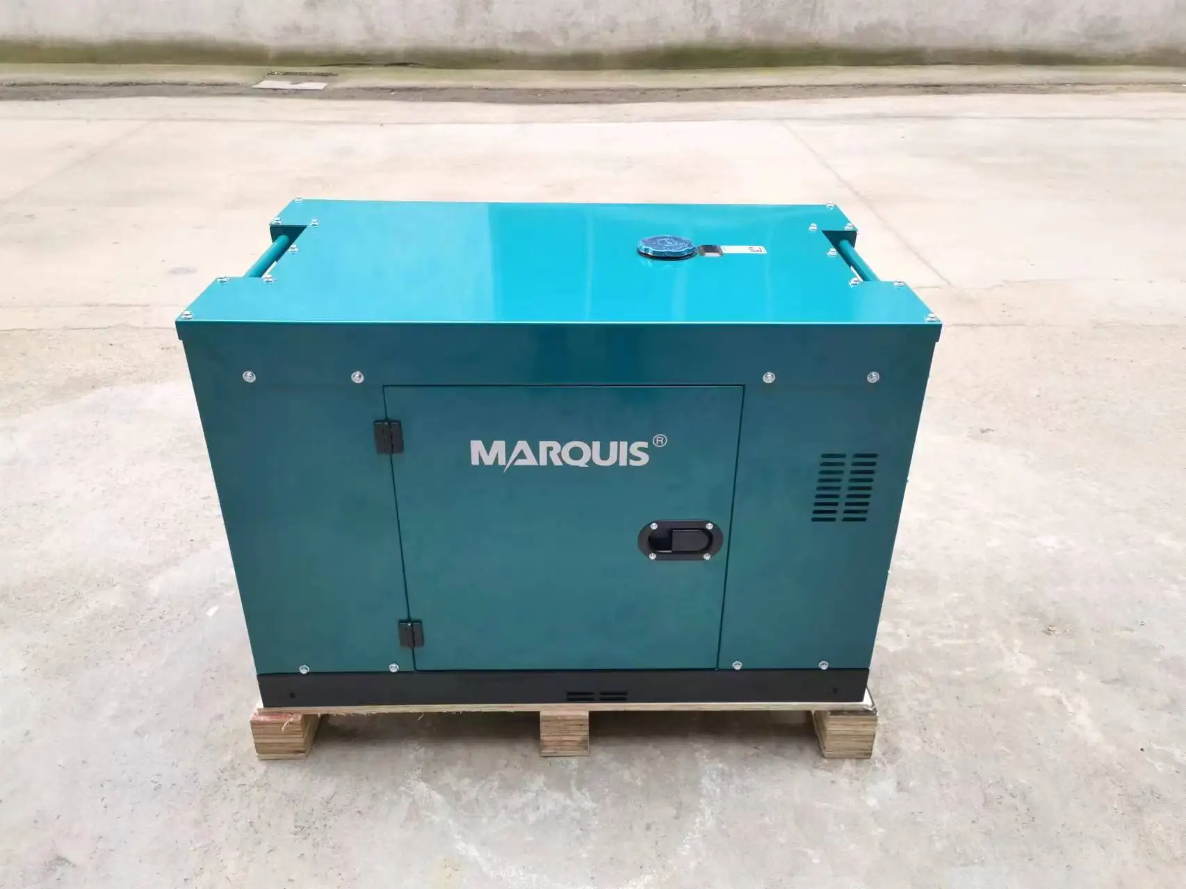 High power diesel generator