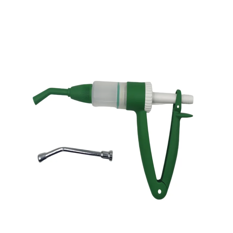 Factory Supply Farm Use Livestock 10ml 30ml 60ml Continuous Veterinary Drencher Gun For Cattle