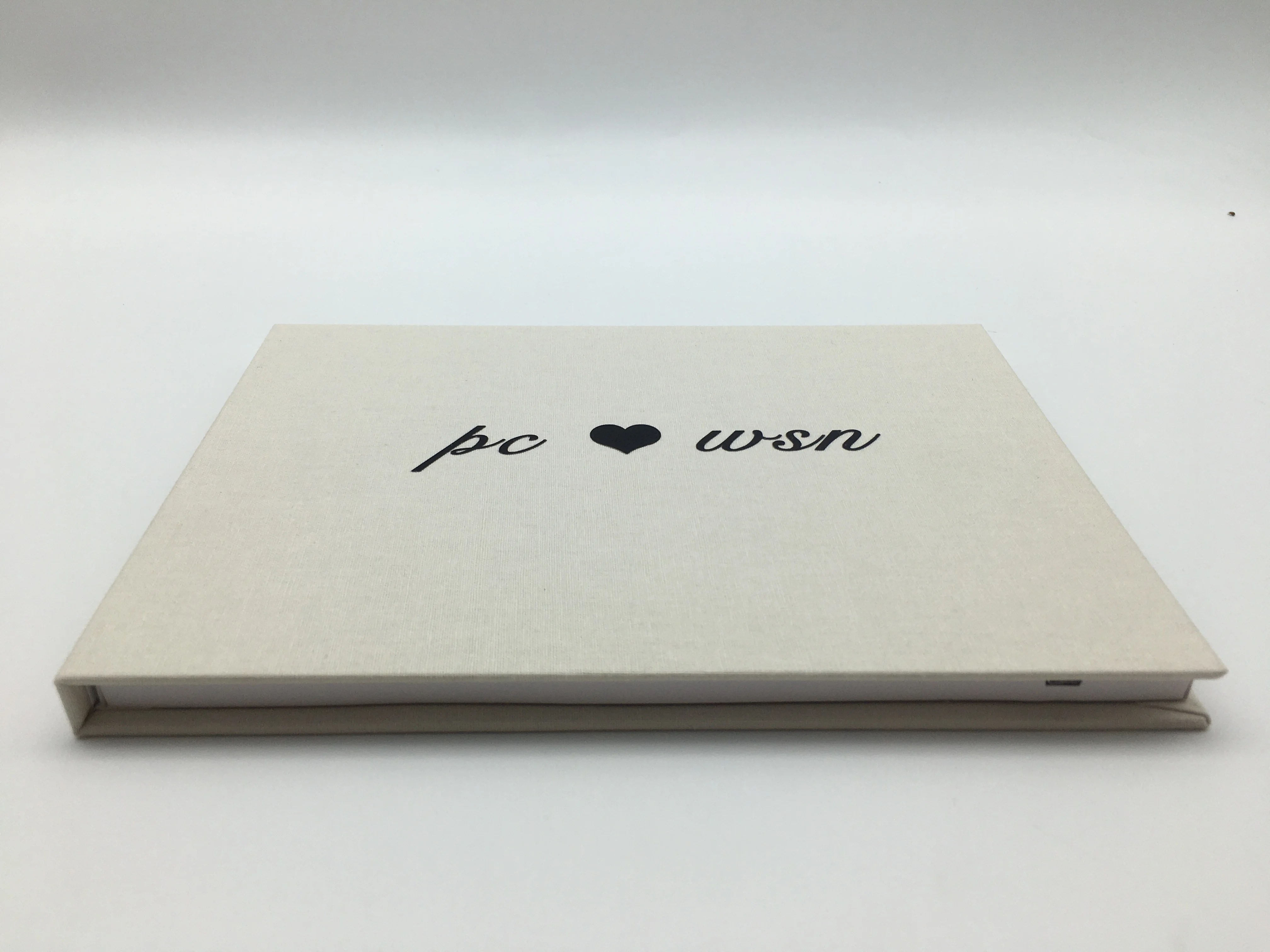 Hot Products wedding card invitation linen-bound video albums the wedding video book memory video brochure