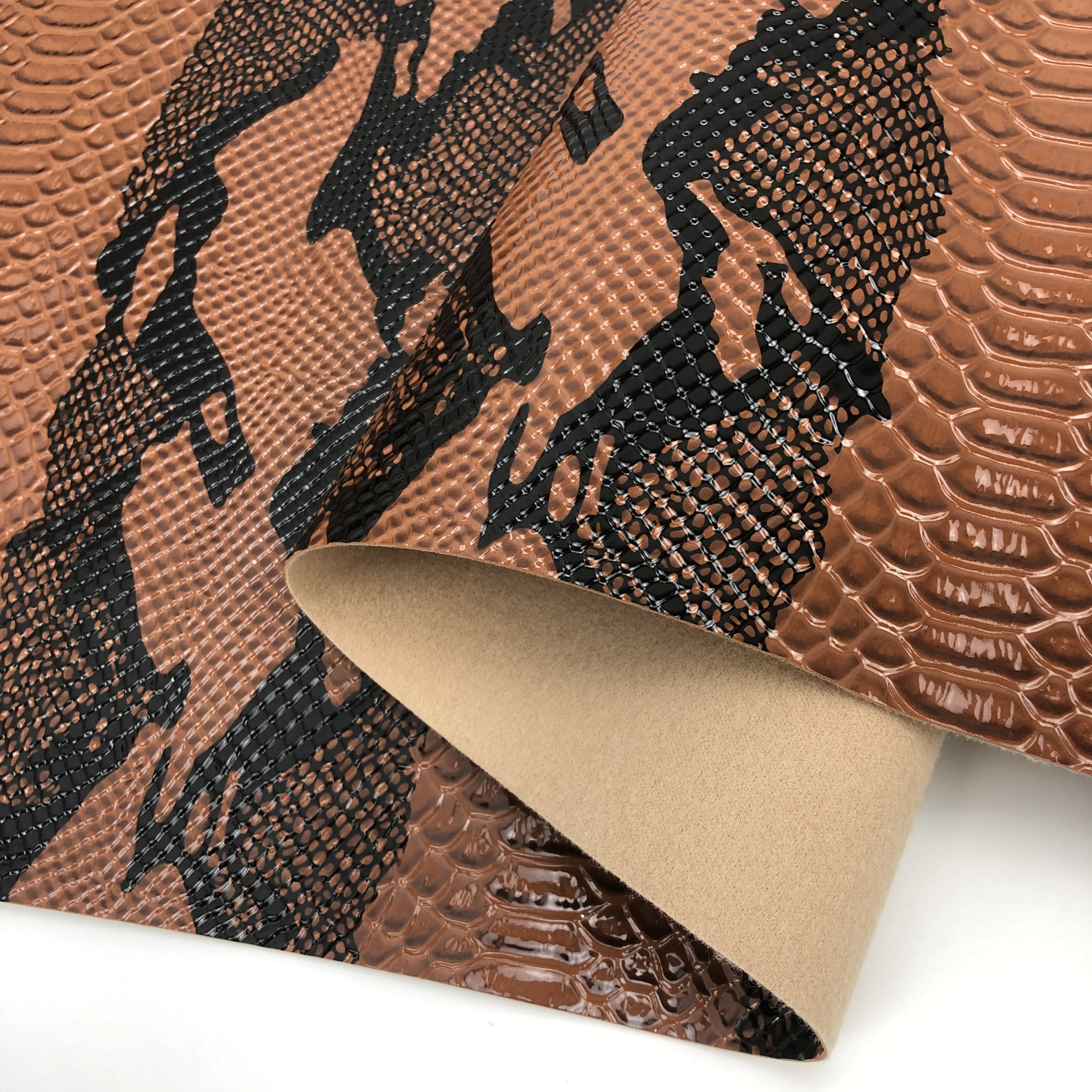 Eco High Glossy concave-convex 3D Snake Design Embossed Animal pattern Skin Two-tone color PVC Synthetic Leather fabric for bags