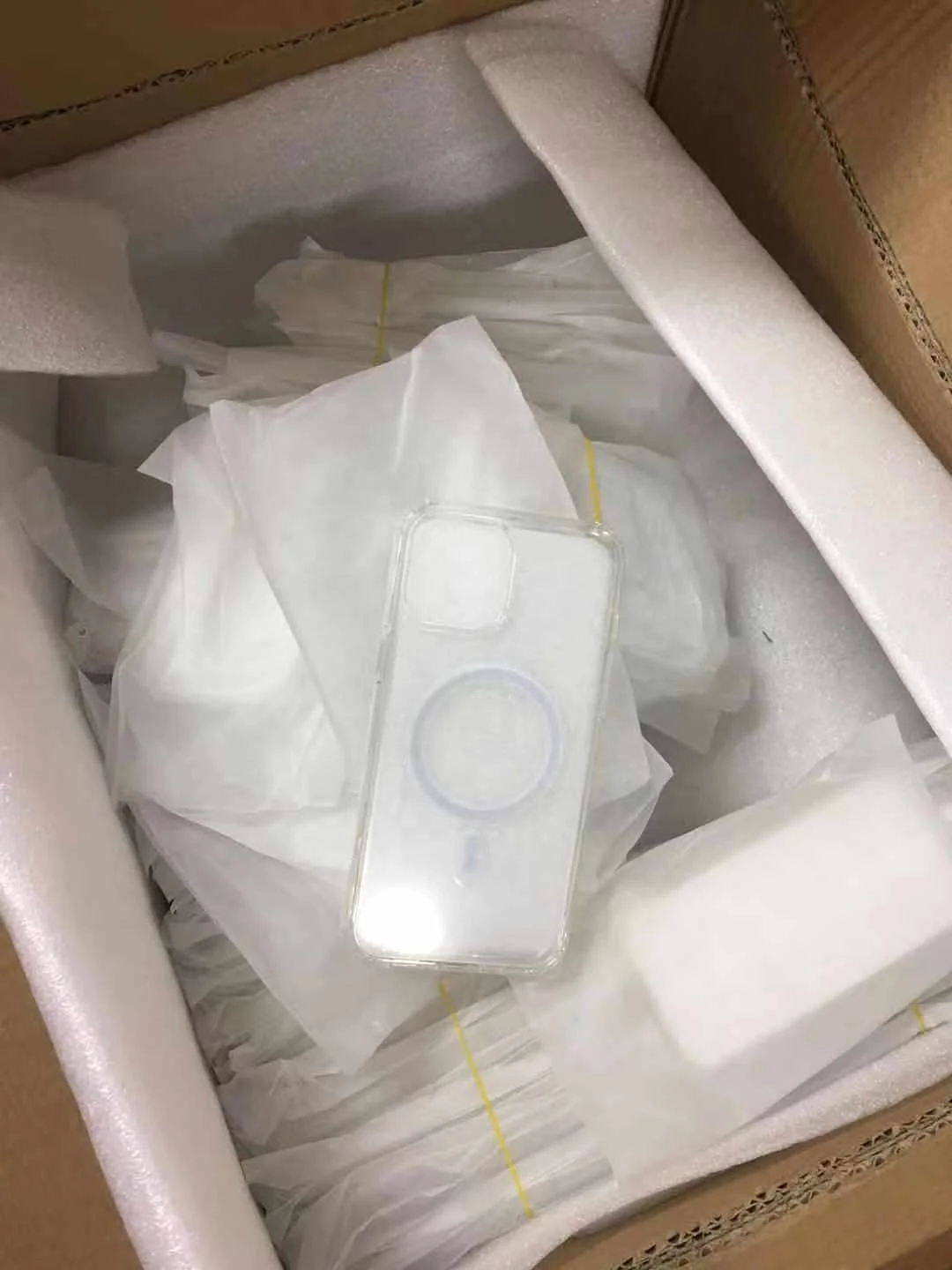  2021 Amazon TPU ударопрочный прозрачный Чехол пользовательские аксессуары Магнитный Прозрачный чехол для телефона iphone 11 12 pro