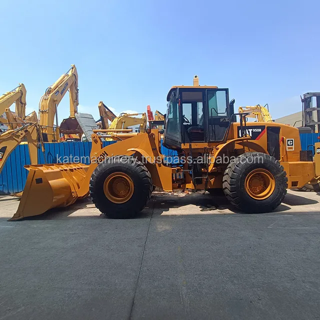 Погрузочная машина японское изготовление гусеничный погрузчик CAT 950H большая производительность отличная мощность хорошее качество