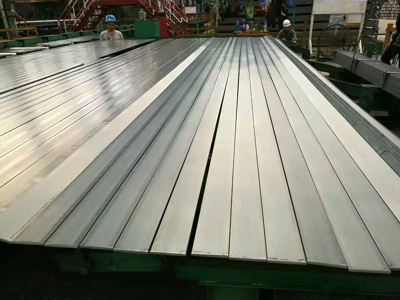 Factory Supply flat Steel Products Steel bars A36 1045 1020 Hot Rolled carbon Steel flat bar