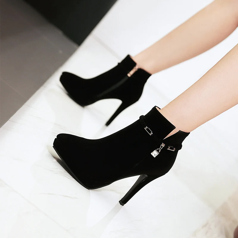 Женские зимние ботинки на высоком каблуке, ботильоны с острым носком, пикантные красные, черные, 34-43