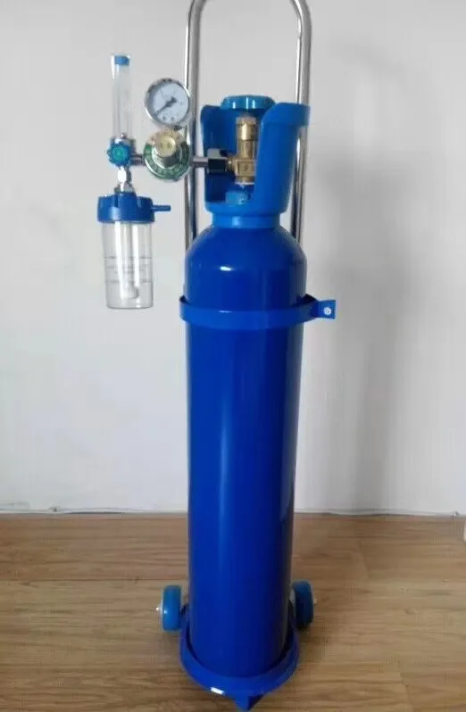  Маленький кислородный баллон 10 л стальной газовый с открытой крышкой