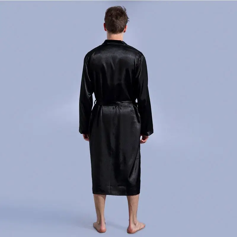 X2440 Wholesale Sexy Gifts Robe for Men Luxury Custom Logo Men Bath Robe Soft Satin Kimono Robe for Wholesaler