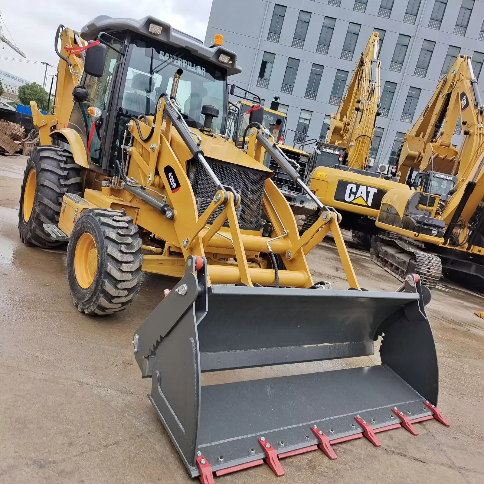 100% New machine Good condition  caterpillar backhoe 420F  426F 428F 416F