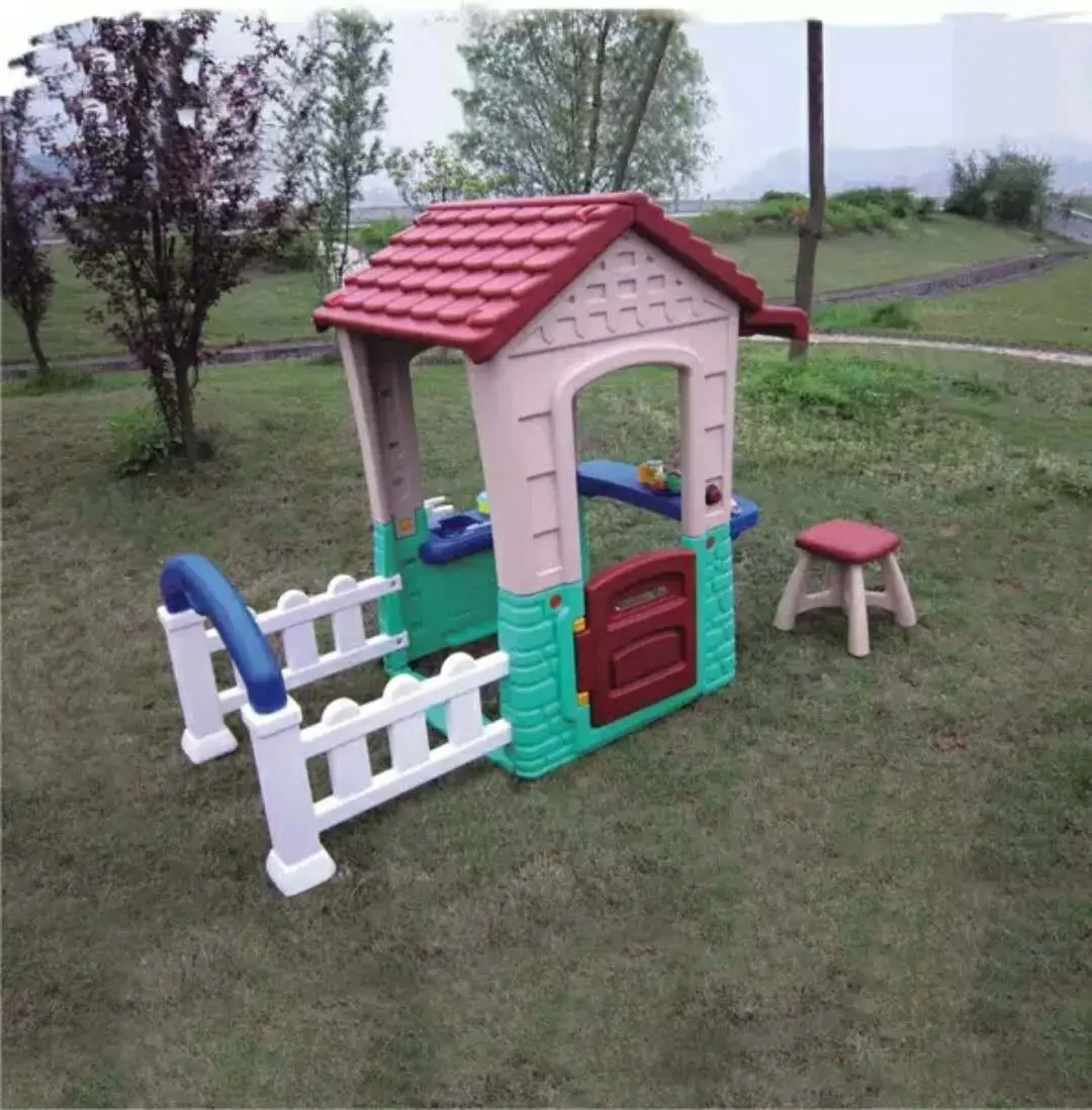 New Arrival Outdoor Plastic Doll House Indoor PE Play Cubby House Game for Kids