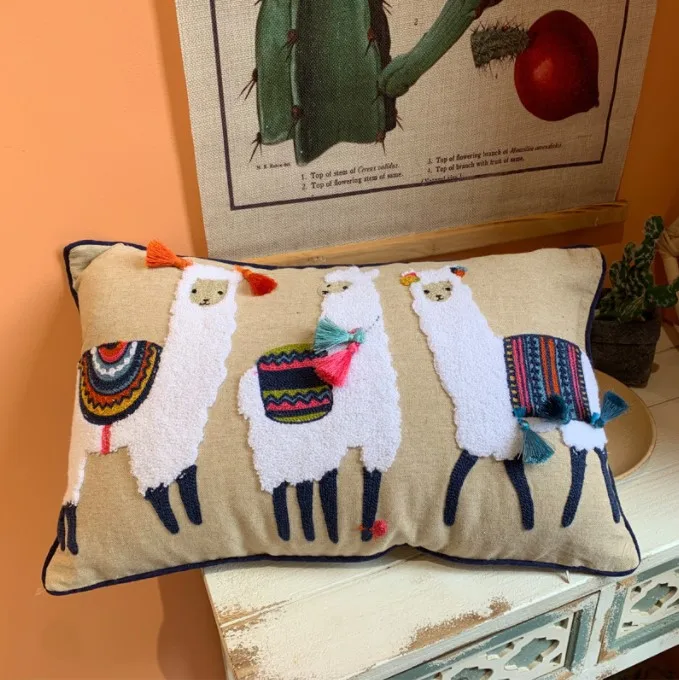 Hot Selling Indian Handmade Pillow Embroidery Living Room Cotton And Linen Sofa Cushion Cover Antelope Pillow Covers