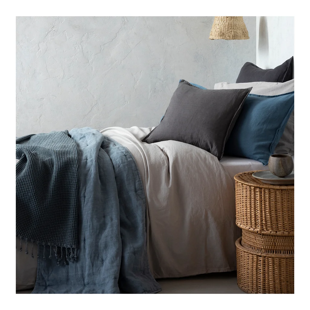 Wholesale 100% Linen Embroidery Quilting Bedspread Quilt Baby Quilt