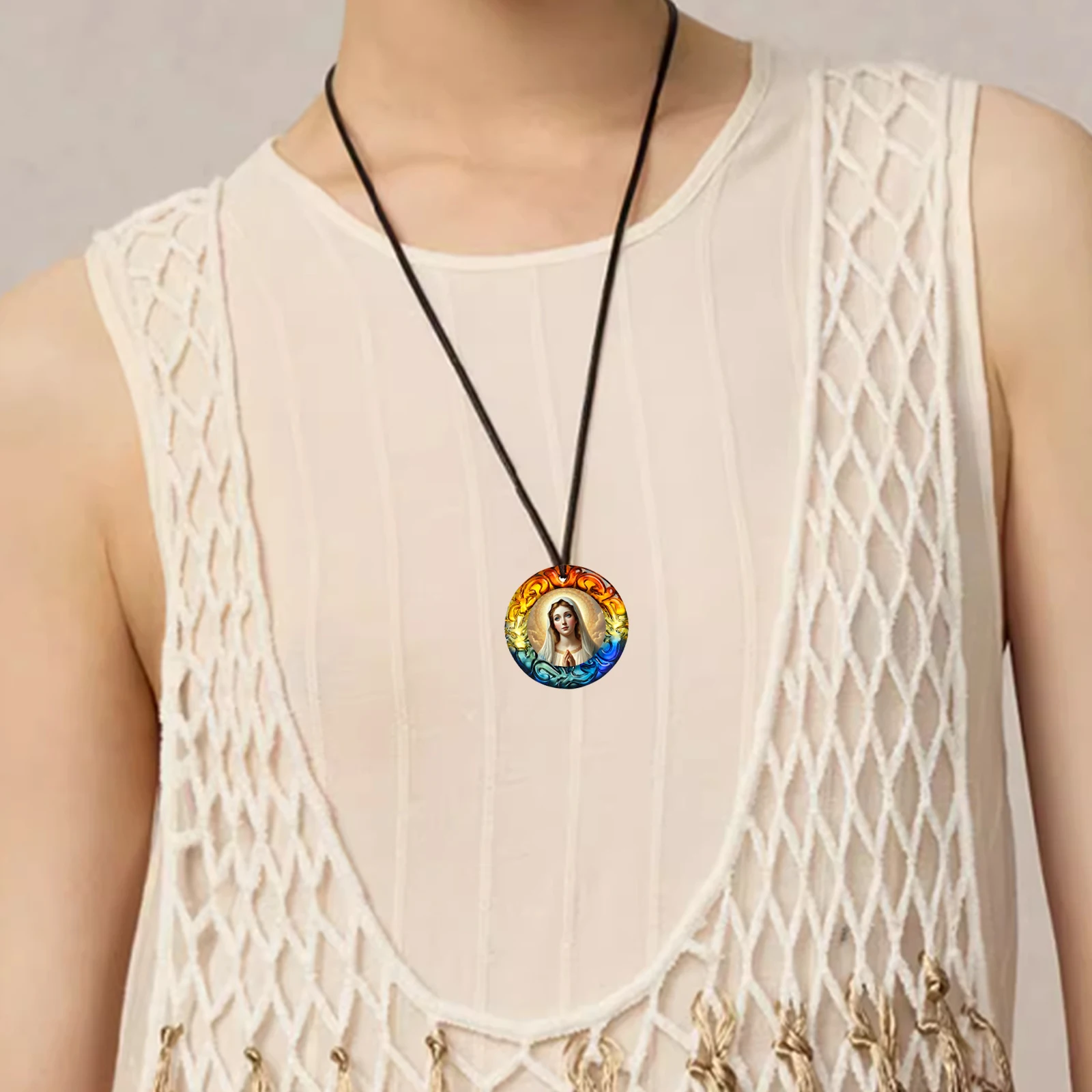 GIVELUCK Factory direct sales  K9 crystal Christian pendants birthday gifts on sale