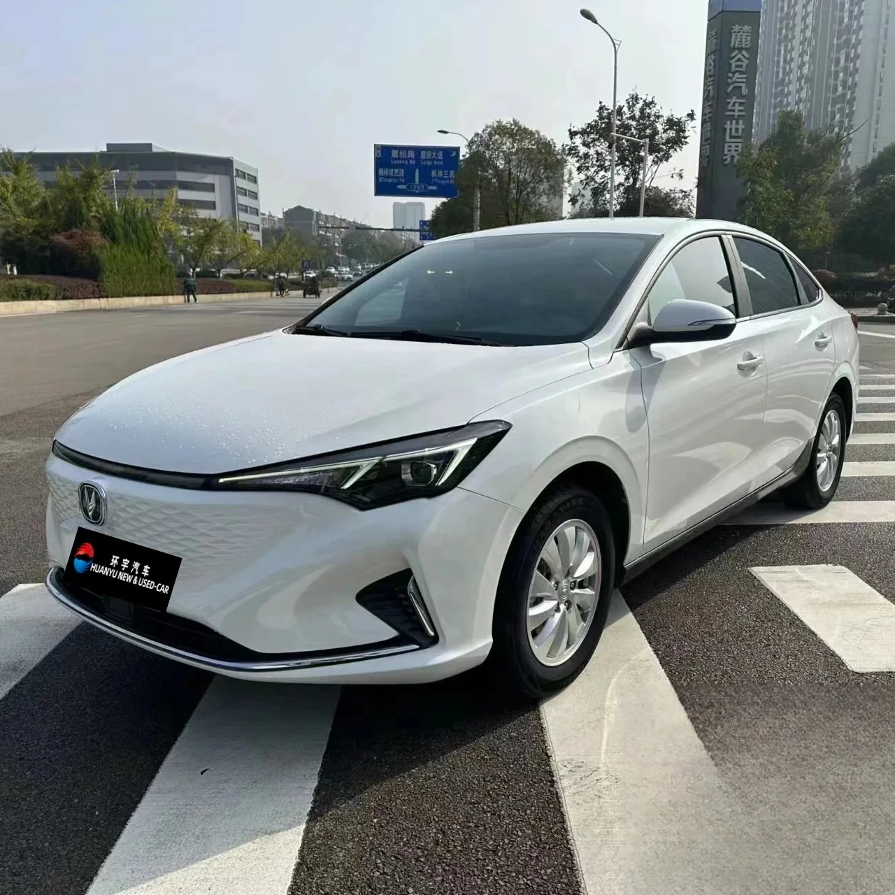 2024 China Cheap Mini Car Changan Car EADO Plus Ev460 Yidong Changan Car