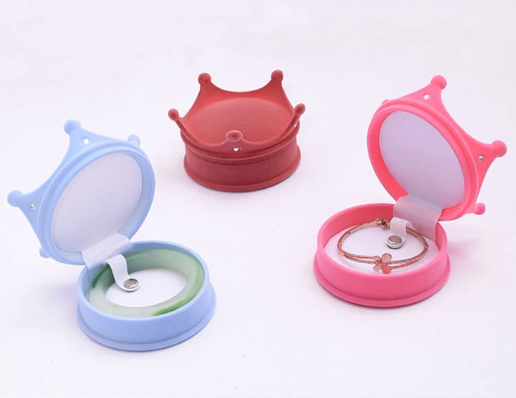 
Crown jewelry bracelet packaging high-grade flocking necklace box jewelry box packaging luxury crown jewelry box 