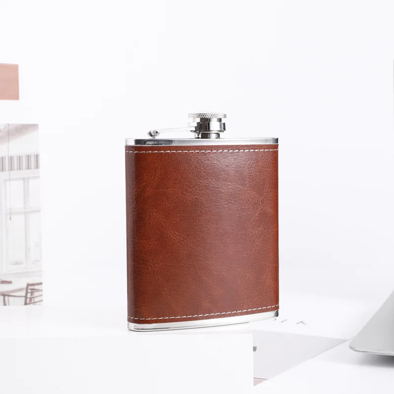 Portable Outdoor 6oz 8Oz Flask for Liquor and Funnel Leak Proof 18/8 Stainless Steel Pocket Hip Flask with Brown Leather Cover