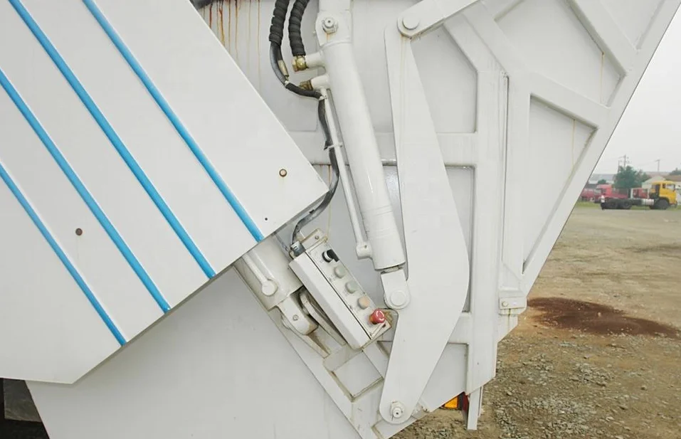 
2020 Garbage Compactor Truck 