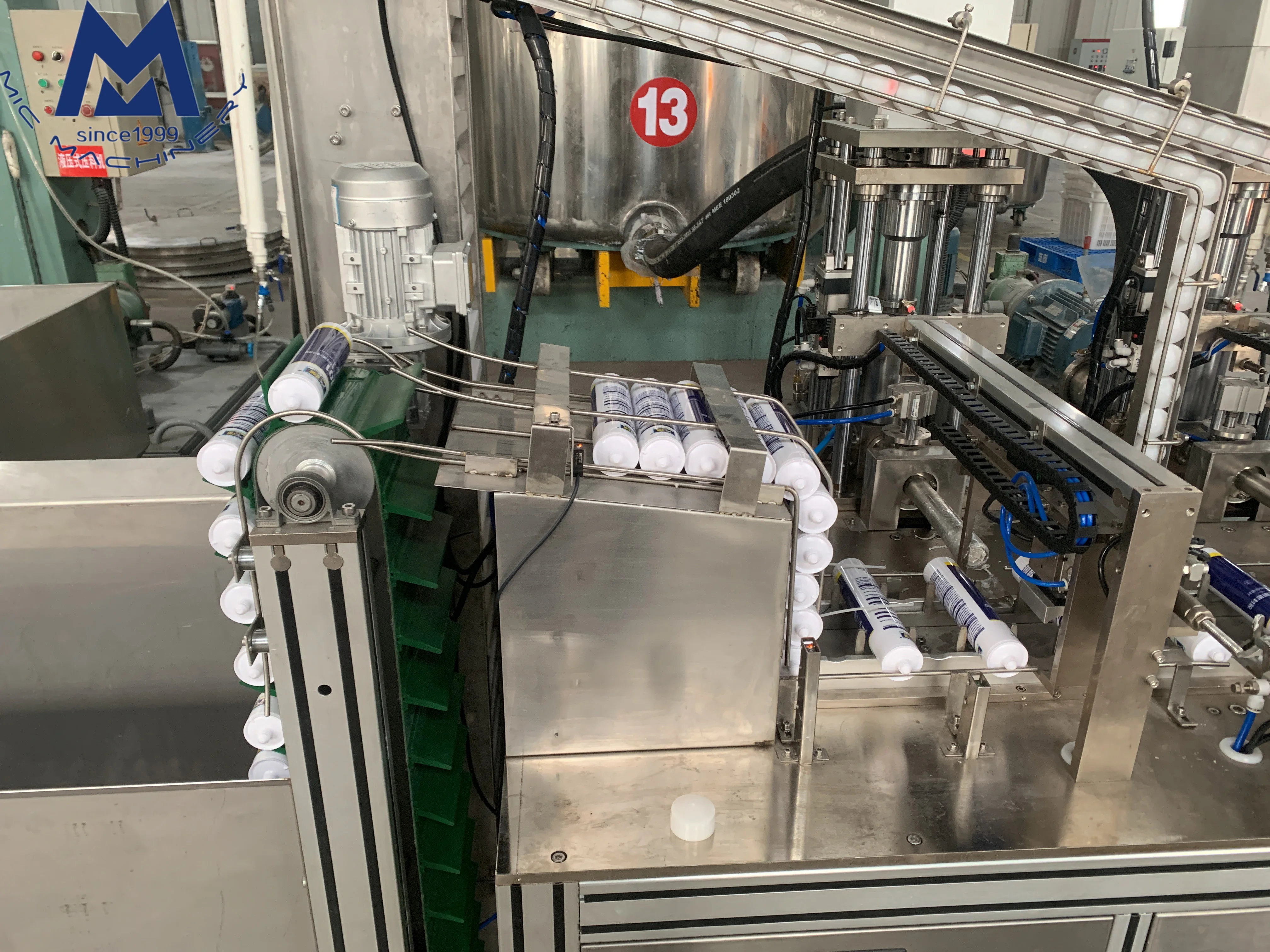 Automatic PUR hot melt uv glue hardner resin epoxy adhesive sealant filling machine