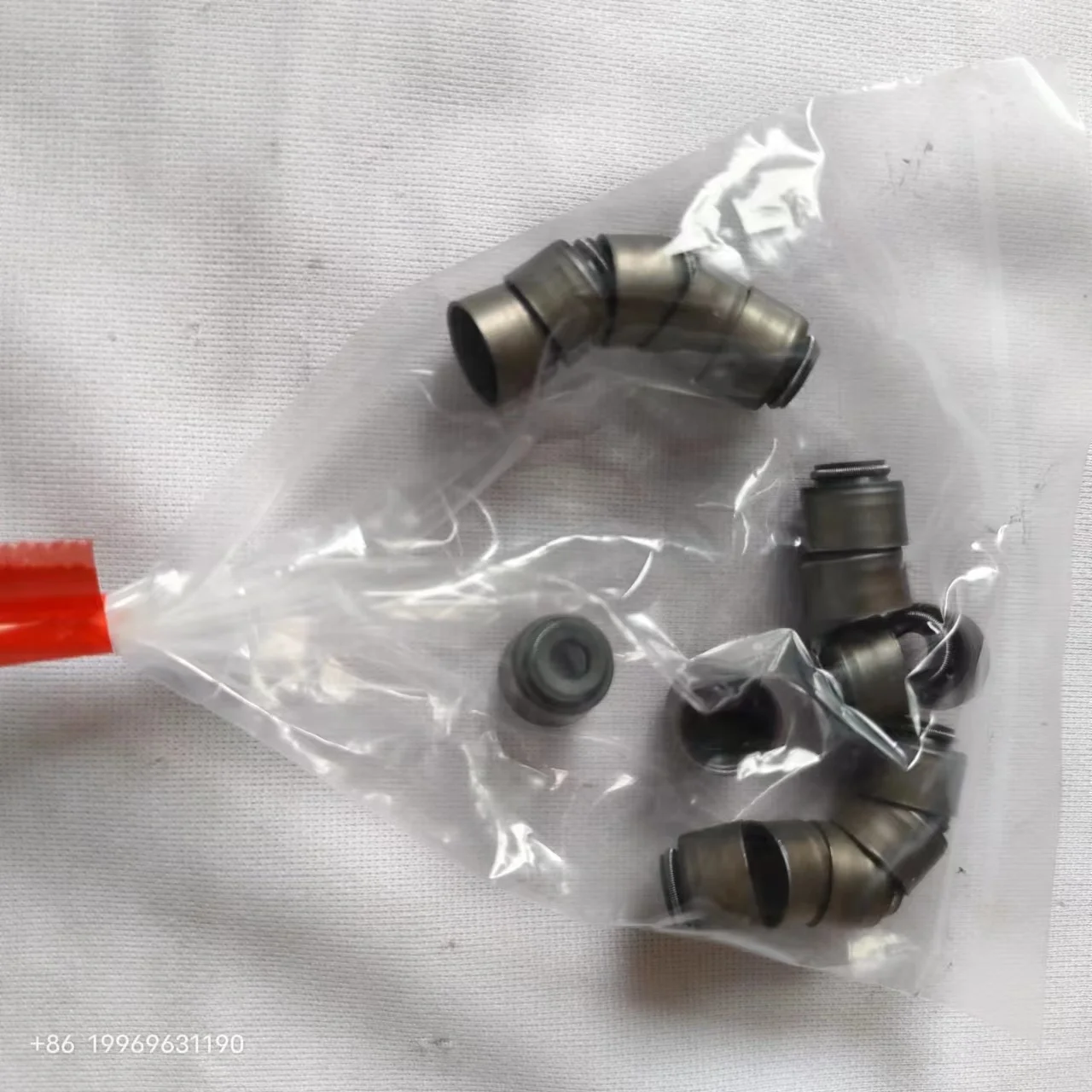 Valve stem seal for toyota 6g72 6g74 engine valve oil seal md307343