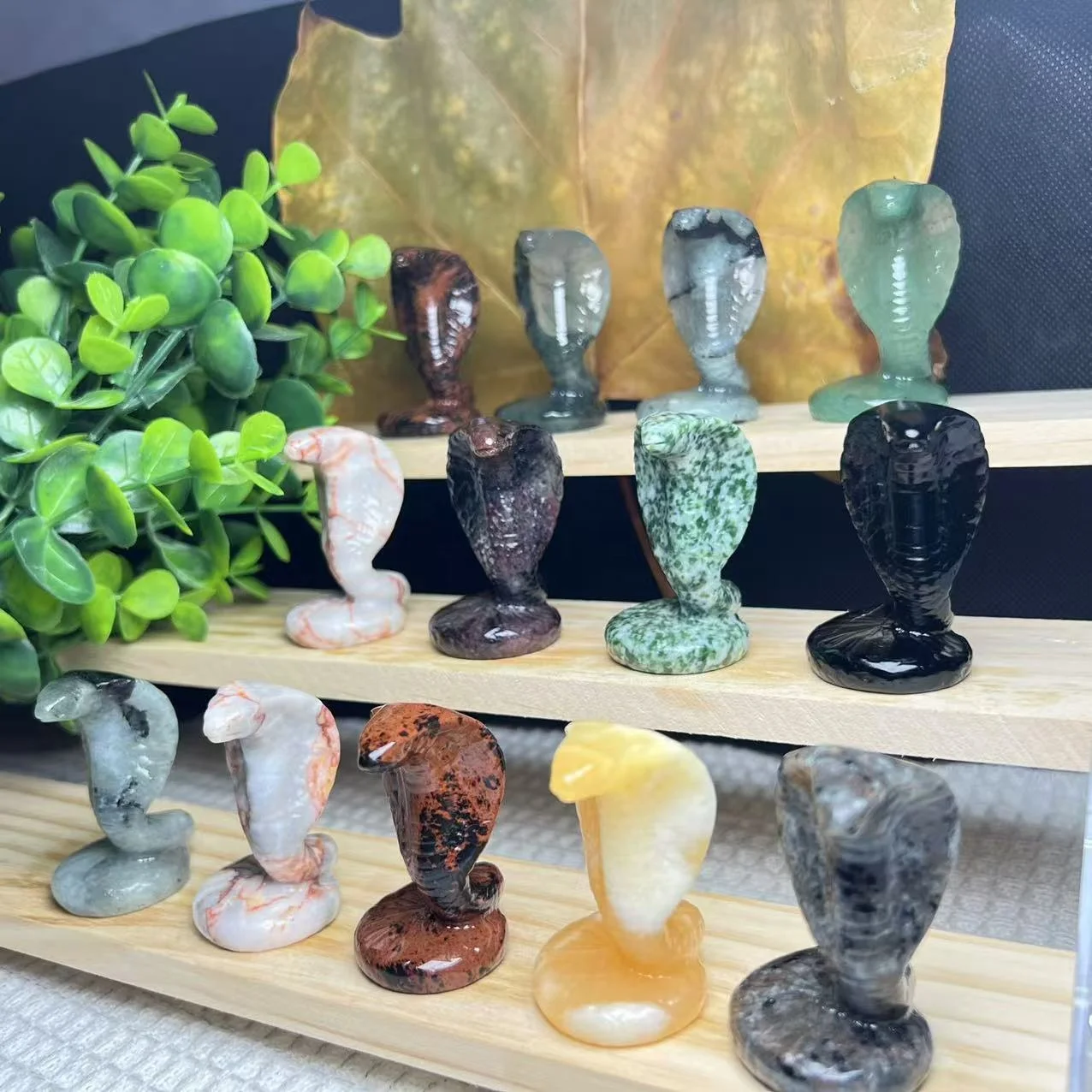 High Quality Animal Theme Carving Crafts 50mm Cobra Mini Carving Animal Snake Crystal Model Decor Gift
