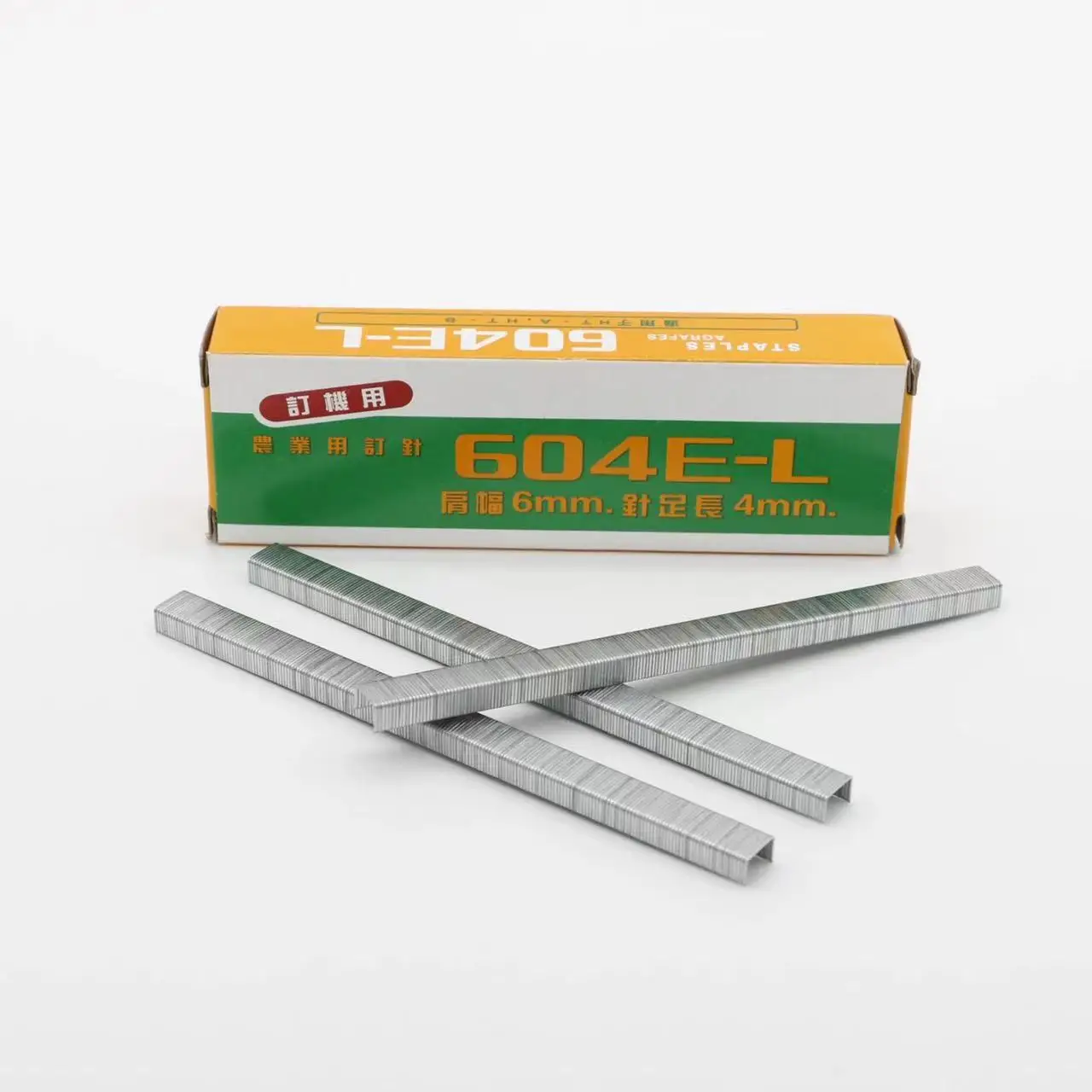 Staples 6mm 4mm Galvanized Office Staples for Office, School staple pinks