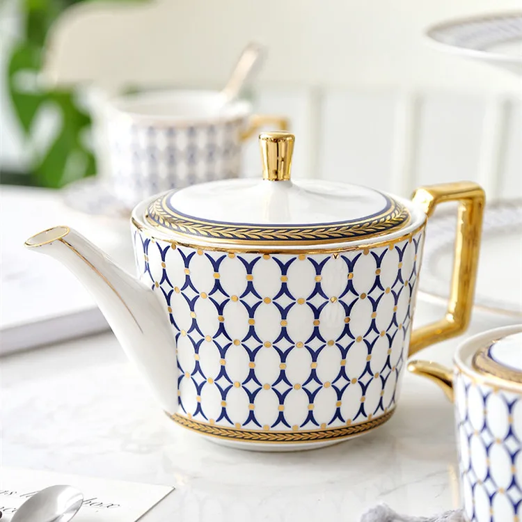 2 Tier Food Holder Serving Tray Stand Luxury Dessert Party Platter Afternoon Tea Display Ceramic Cake Stand