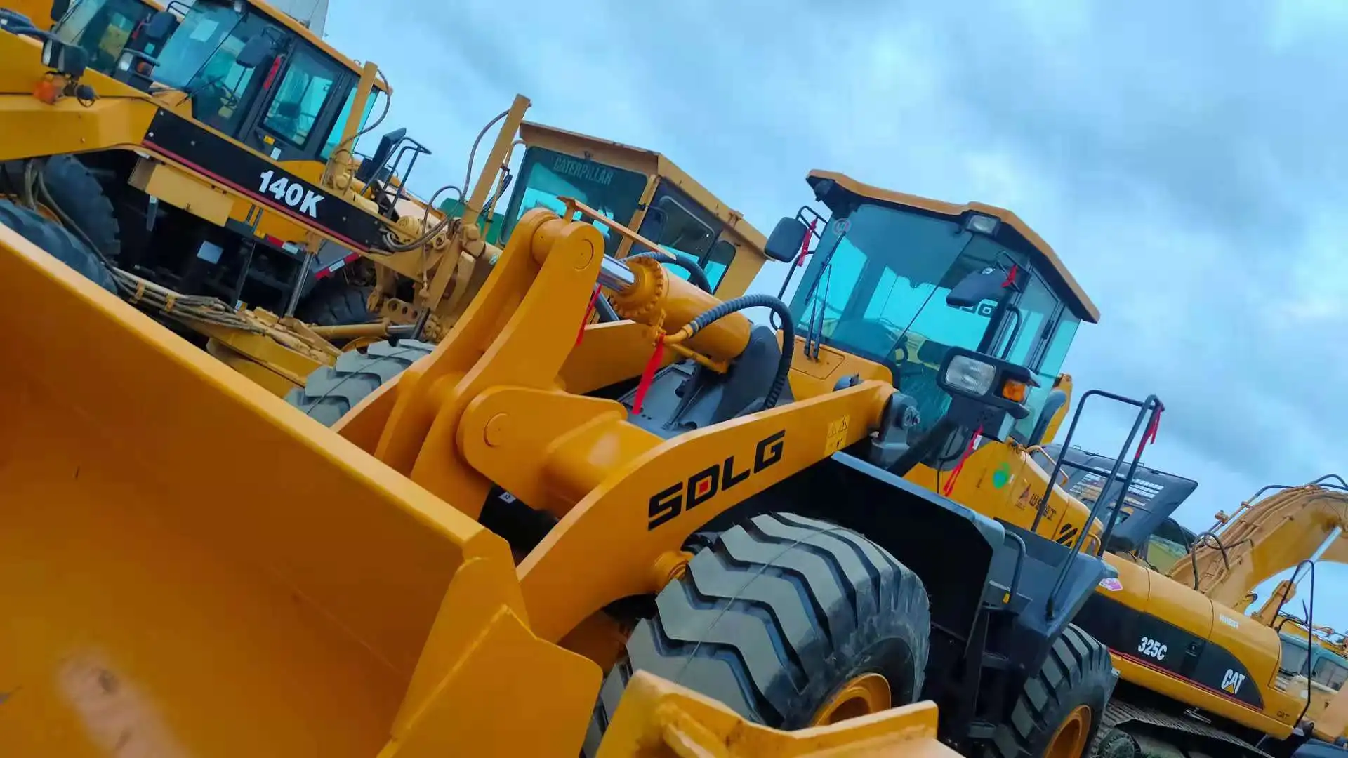 China made SDLG wheel loader used SDLG 956 loader SDLG LG956L  with cat C6121 engine