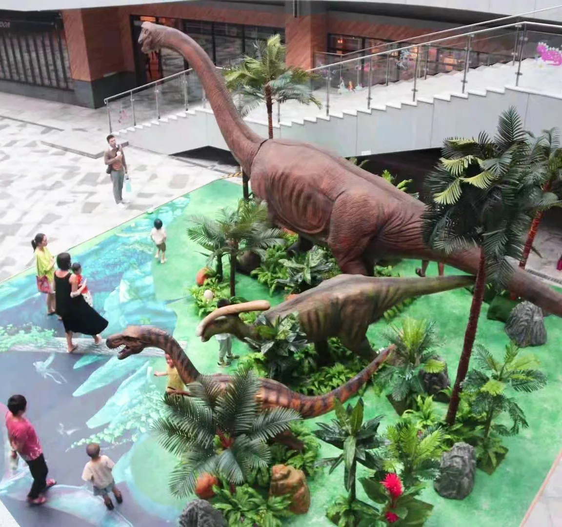 Realistic electronic dinosaur model in Dinosaur Park
