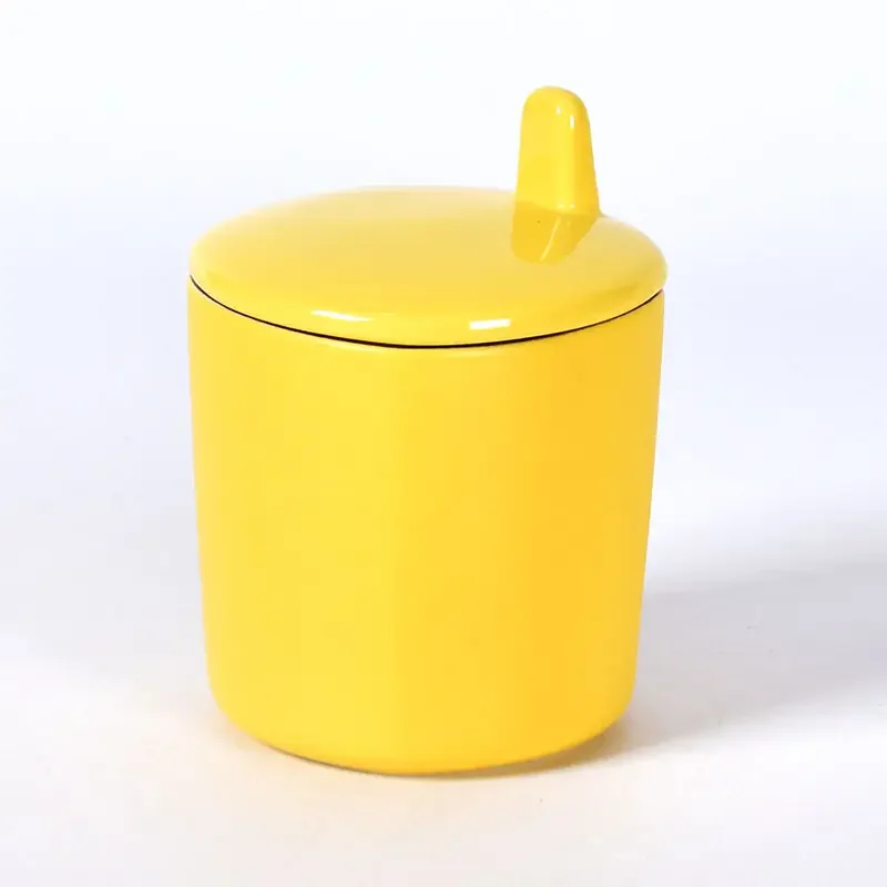 Household Seasoning Bottle Kitchen Tools ceramic Salt and Pepper Shakers Sugar Storage Bowl Restaurant Spice Jars Set