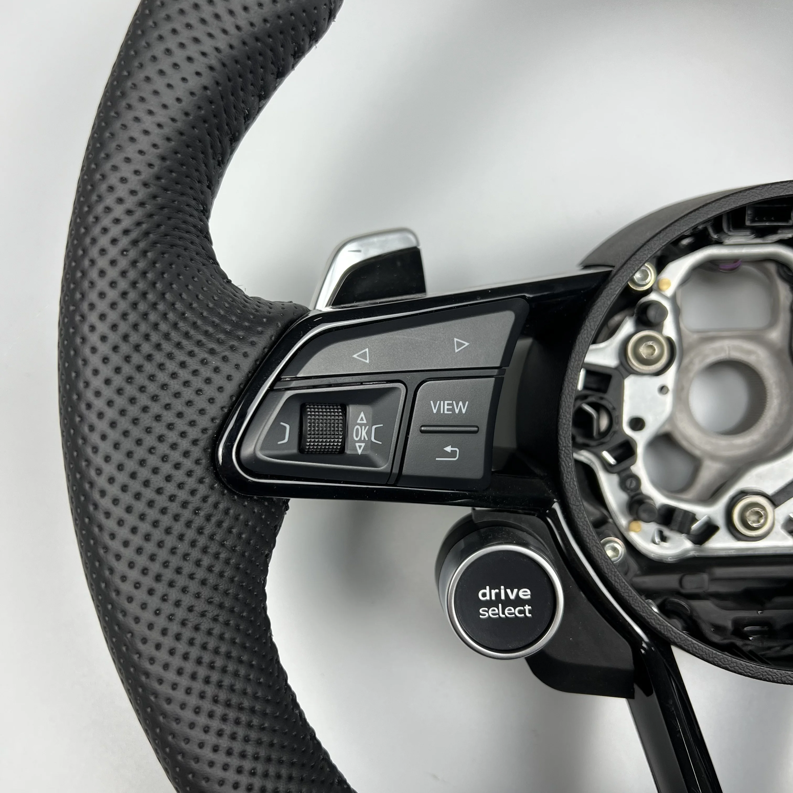 Заводская цена A3 A4 A5 Для Audi все серии прилагается функция кнопки рулевого колеса