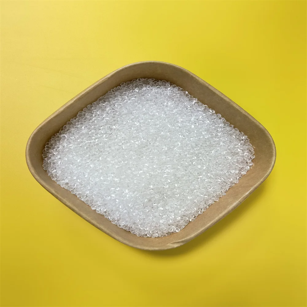 Натуральный гранулированный полипропилен, случайный сополимер, гранулы черного и серого цветов, гранулы ПП, пластиковое сырье