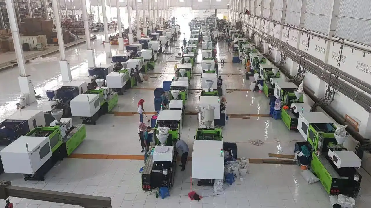 90Ton injection molding machine plastic Injection Molding Machine UN90SKII YIZUMI led bulb making machine