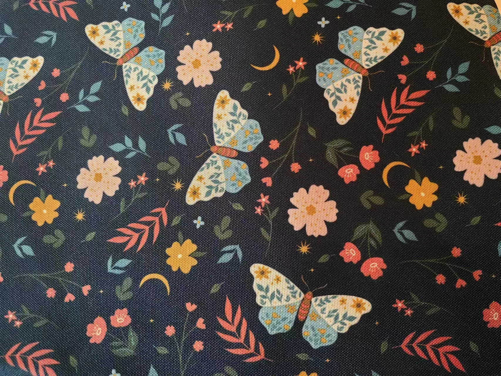 Wholesale Pvc Backing Printed Animal Fabrics 600d Polyester Oxford Fabric for Backpack Bags