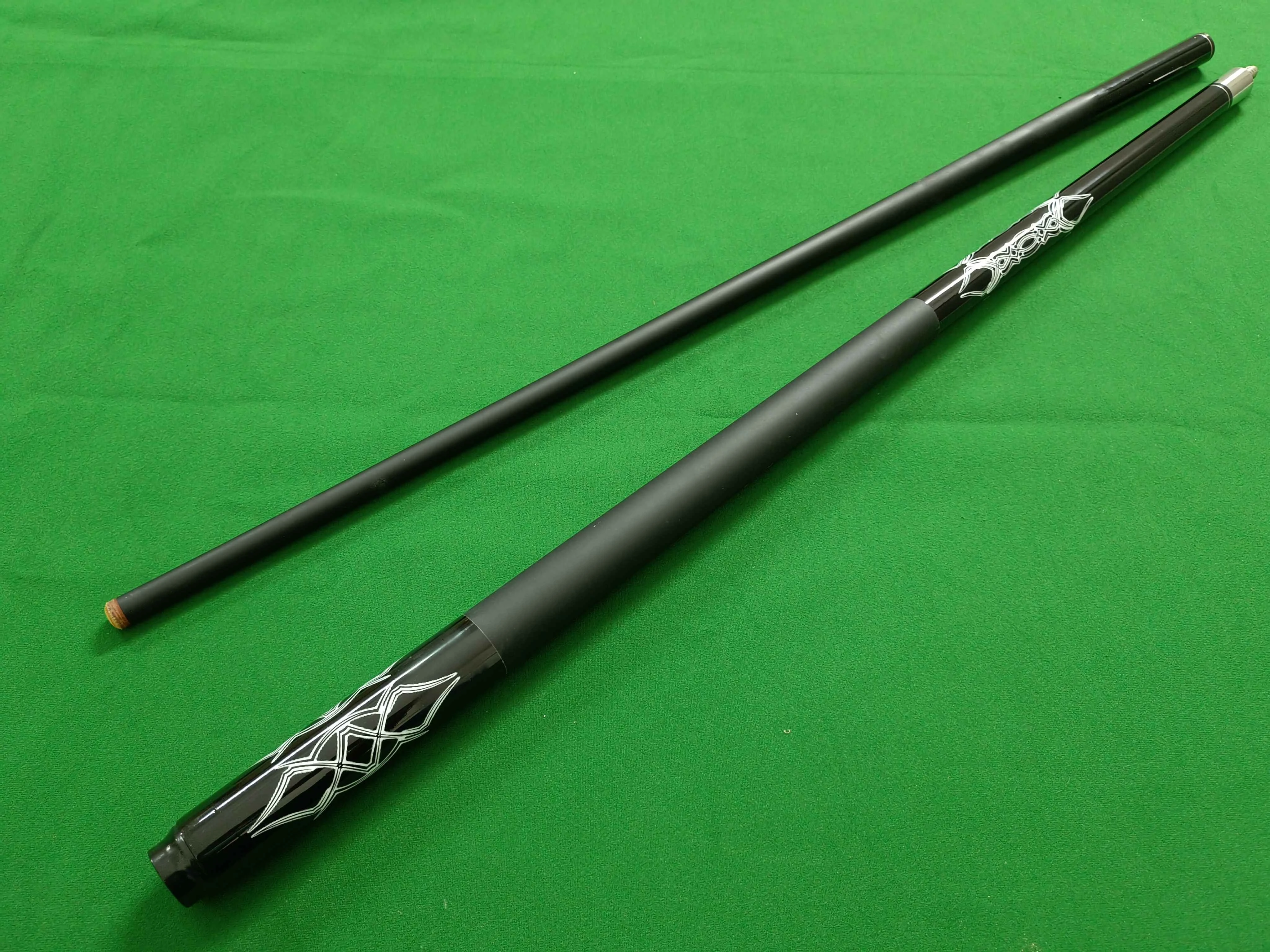 Hot Sale Black Grey Stainless Steel Joint 13mm 57 Inch Length Billiard Cues 1/2 Billiard Carbon Fiber Pool Cue Sticks