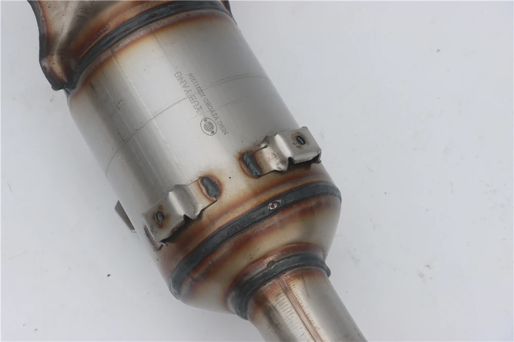 Sales Exhaust Manifold Three-way Catalytic Converter for Ford Focus 1.8 2.0 2003-2012