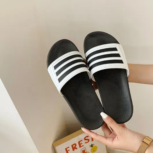 Модные летние новые поступления женские и мужские тапочки домашняя Нескользящая полосатая обувь для ванны Банные Тапочки
