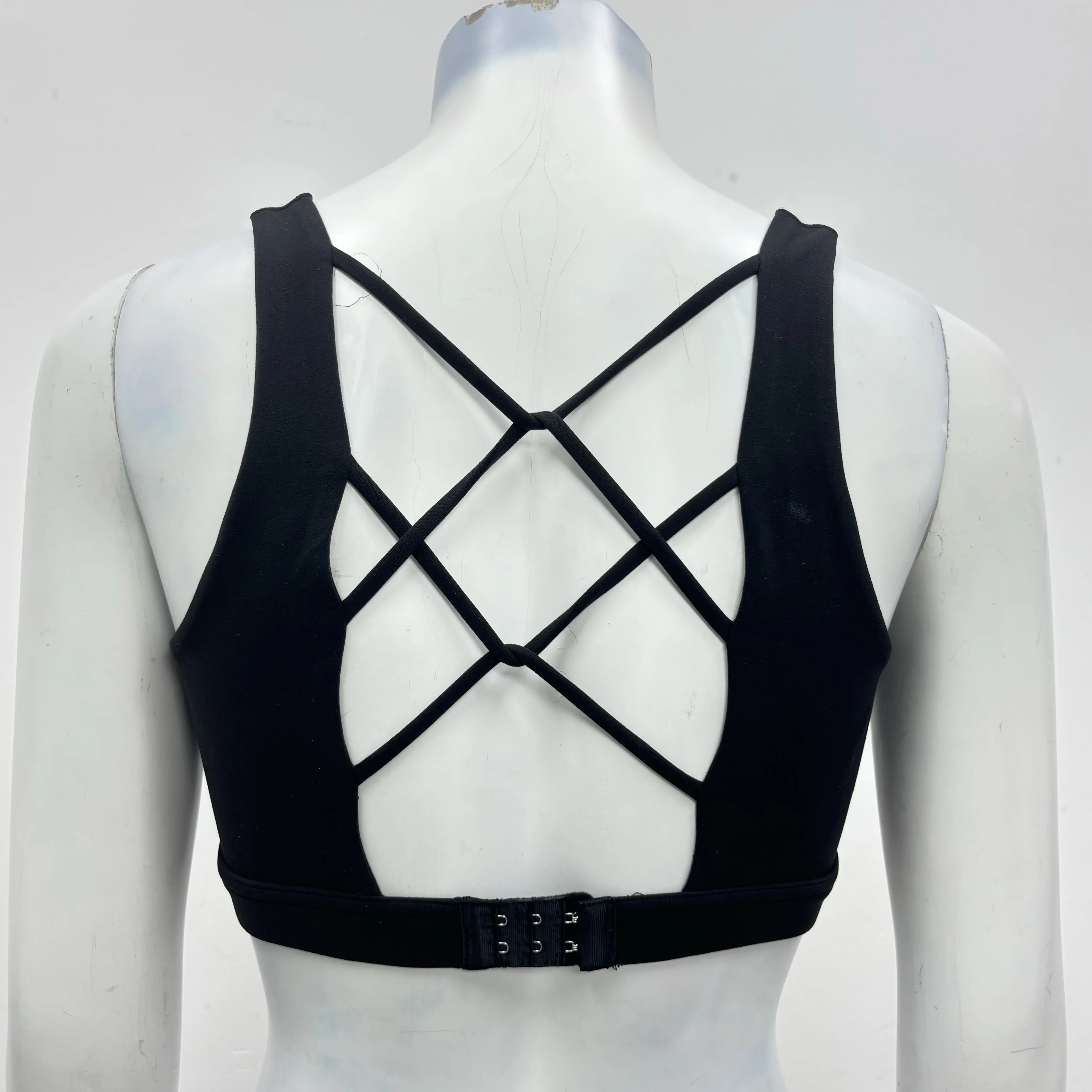 Custom New 2024 Medium Support Yoga Bra Criss-Cross Back Padded Strappy Sports Bras with Removable Cups